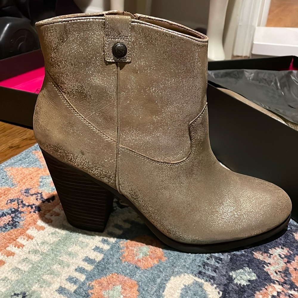 Vince Camuto Hammerton Boote - size 11
